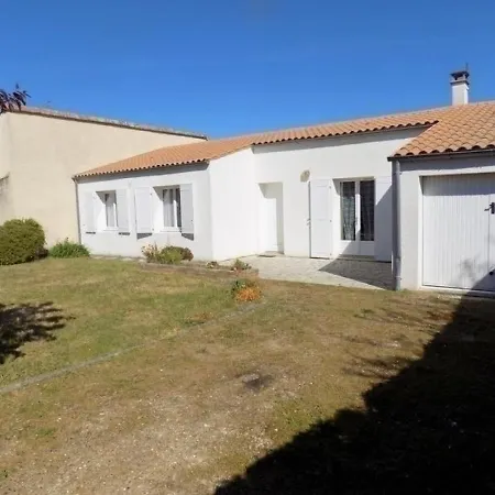 Villa De L'hippodrome 1